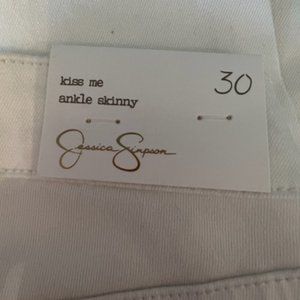 Jessica Simpson Brand New Kiss Me Ankle Skinny White Jeans Size 30